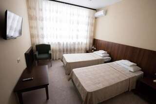 Гостиница Сокол Саратов Стандартный двухместный номер с 1 кроватью или 2 отдельными кроватями-1